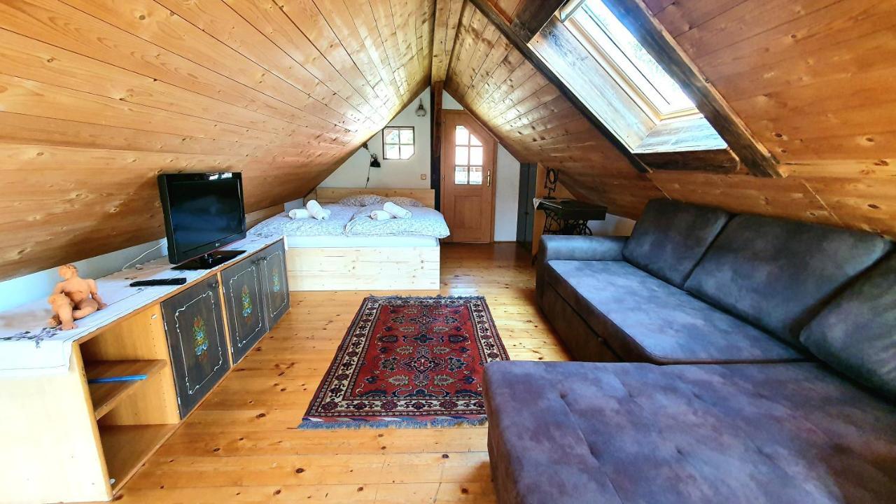 Chalets Toplak Sveti Duh na Ostrem Vrhu ภายนอก รูปภาพ